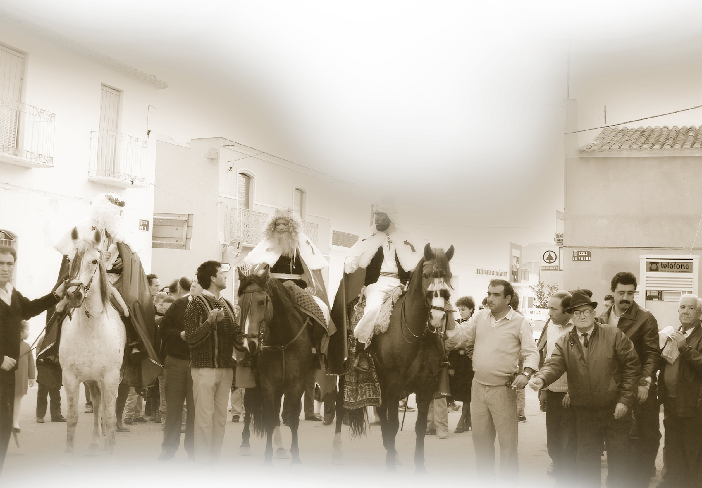 Foto de época de la Representación del Auto de Los Reyes Magos de Los Gallardos, hacia el año 1984 aproximadamente